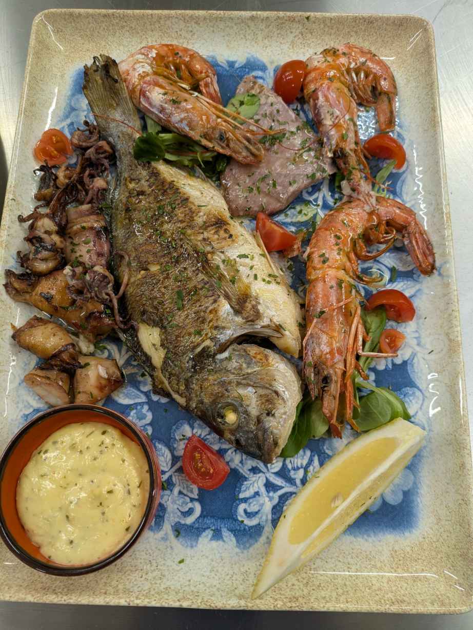 Ristorante sardo con terrazza a Palau
